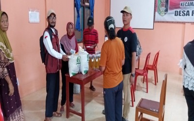 Bansos Beras dan Minyak Goreng